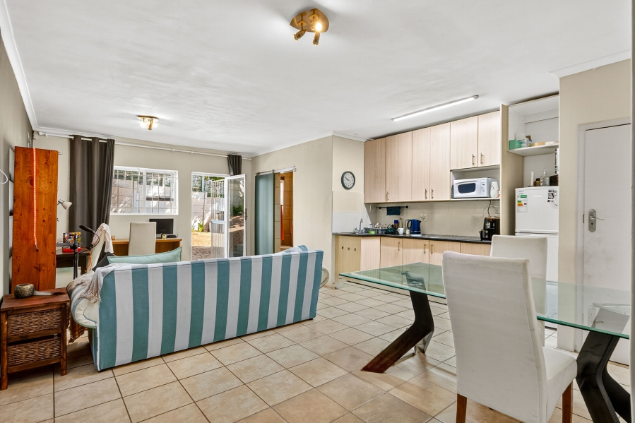 6 Bedroom Property for Sale in Olive Grove Western Cape